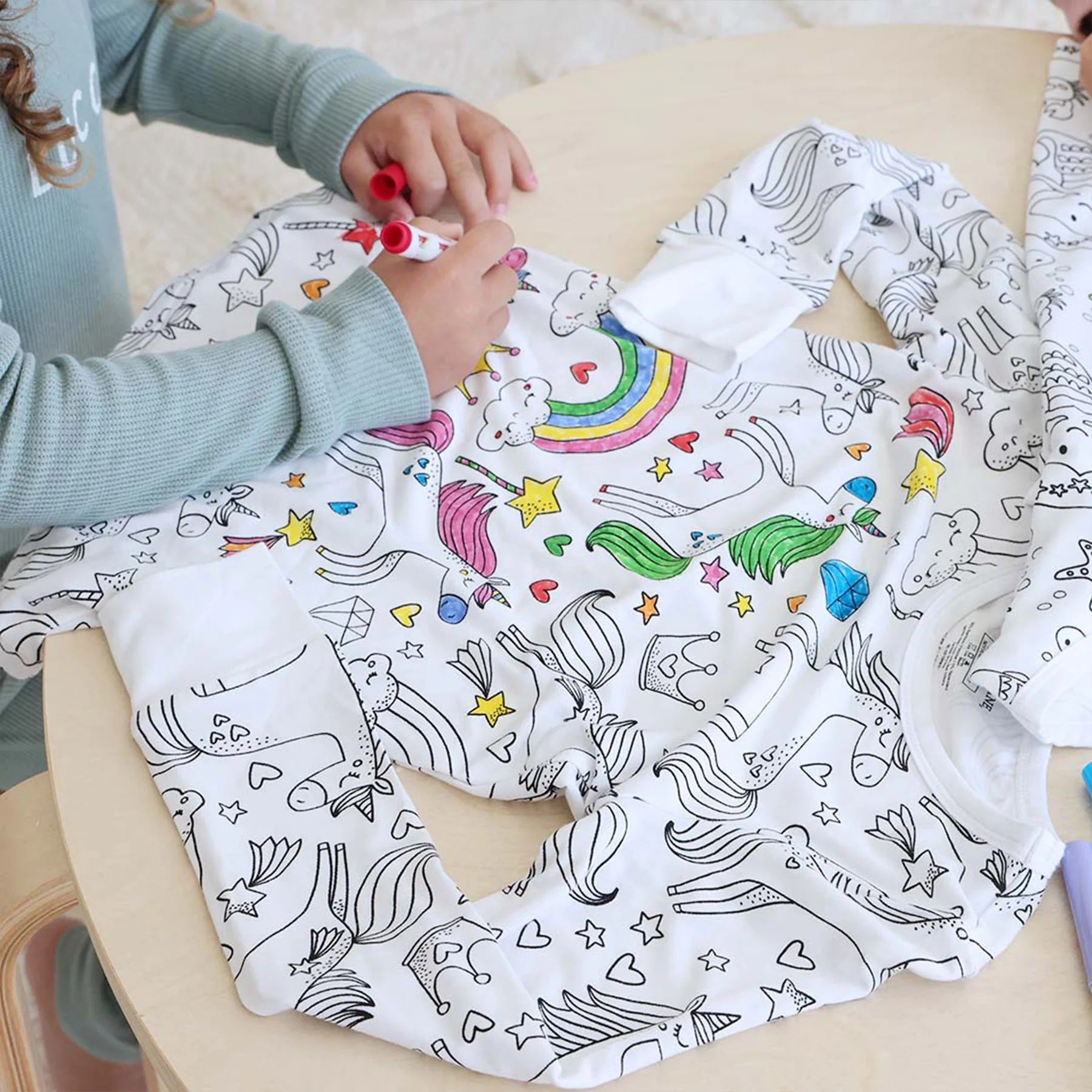 Farvelægnings shortssæt pyjamas - Prinsessedrømme